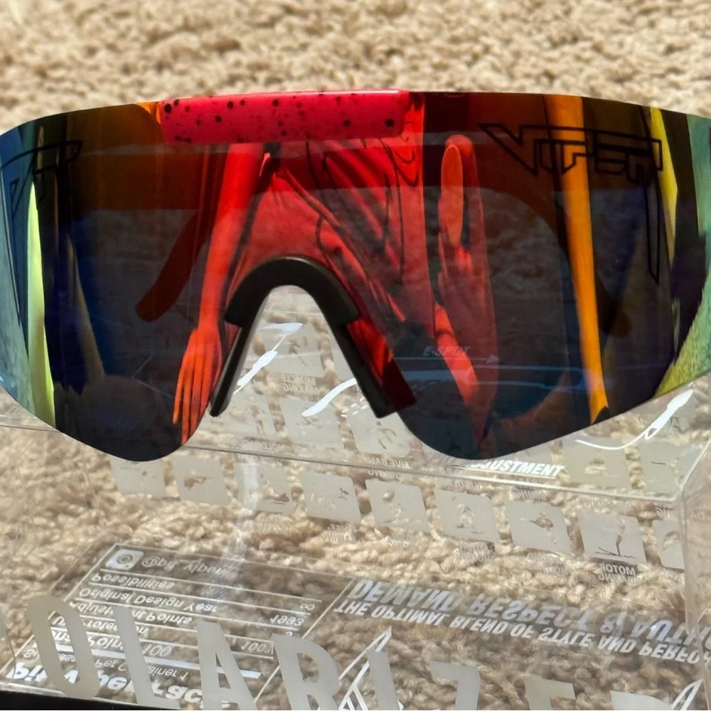 NWT Pit Viper Polarized Sunglasses Red Frame Rainbow Lens – New with Case - Picture 3 of 9